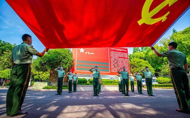 见习小魔女勇闯猪窝岛